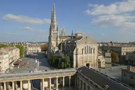 melhores lugares para visitar na frança catedral Saint-André em Bordeaux
