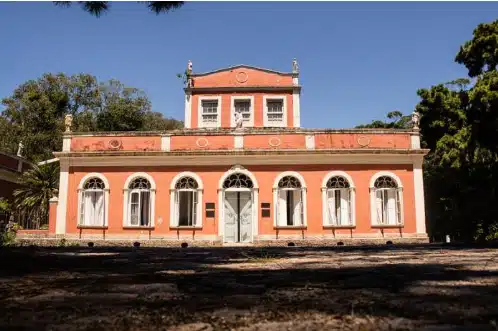 fachada do museu da baronesa no bairro areal